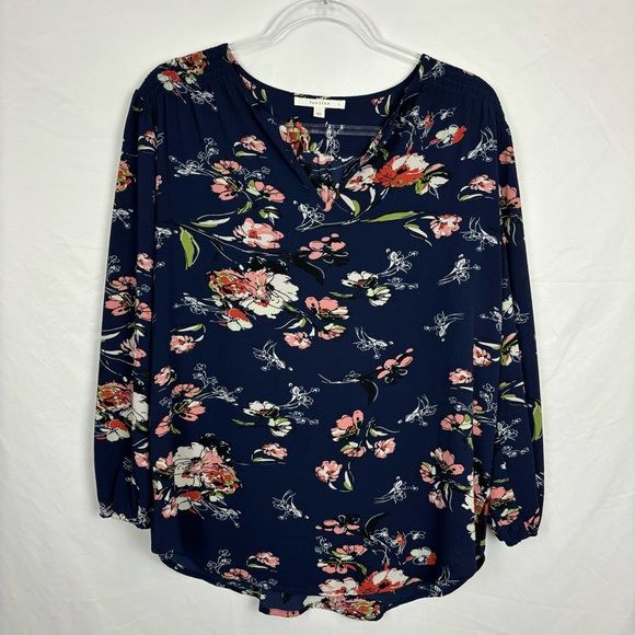 Fun2Fun Kenmore split neck blouse. Size large - Picture 7 of 9